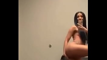 Cardi b