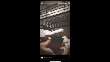 Fer Hernandez manteniendo relaciones íntimas en la sección de historias de Instagram